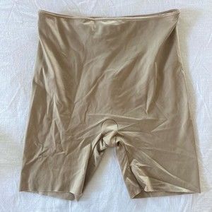 Spanx Shaping Satin Mid-Thigh Short Size XL